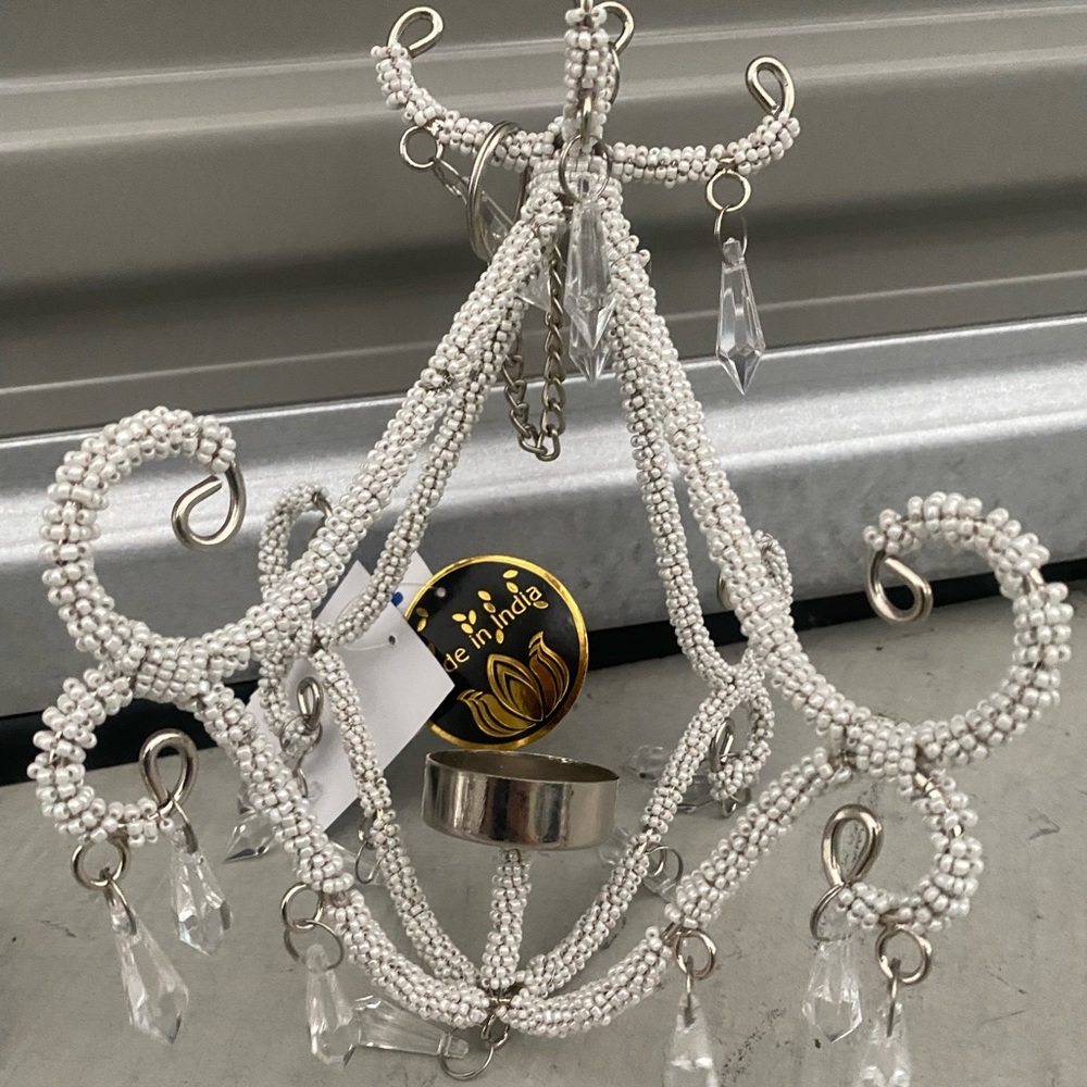 Set of 2 white hanging sconces/candle holder
